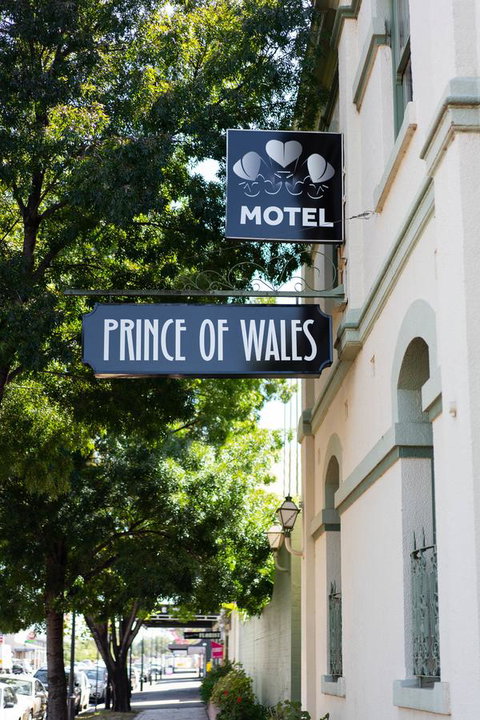 Prince Of Wales Hotel - Accommodation QLD 5