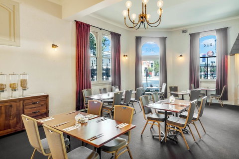 Prince Of Wales Hotel - Accommodation QLD 22