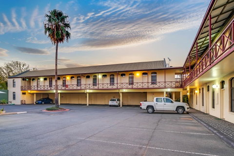 Prince Of Wales Hotel - Accommodation QLD 10