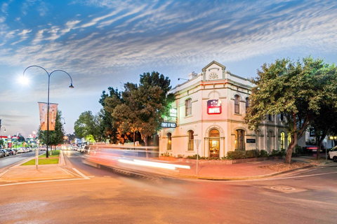 Prince Of Wales Hotel - Accommodation QLD 9