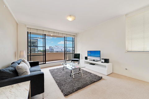 Wyndel Apartments - Apex North Sydney - Accommodation QLD 6