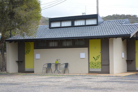 The Apple Inn - Accommodation QLD 19