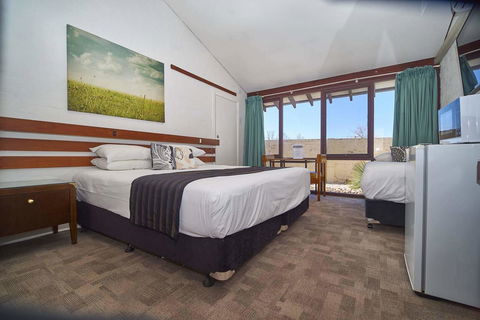 The Apple Inn - Accommodation QLD 1