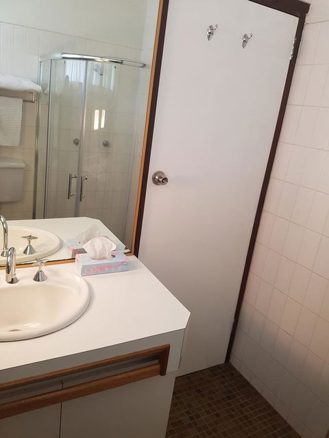 The Apple Inn - Accommodation QLD 16