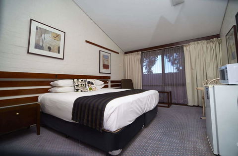 The Apple Inn - Accommodation QLD 6