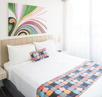 Seasons Harbour Plaza - Accommodation QLD