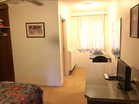 Cooma Motor Lodge Motel - Accommodation QLD 23