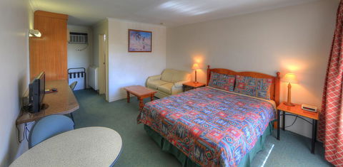 Cooma Motor Lodge Motel - Accommodation QLD 2