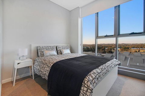 Brand New 3 Bedrooms Apt With Waterfront View - Accommodation QLD 16