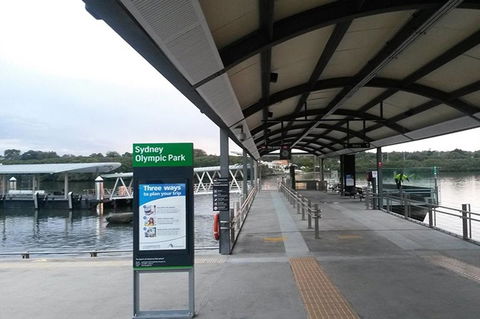 Brand New 3 Bedrooms Apt With Waterfront View - Accommodation QLD 15