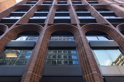 SKYE Suites Sydney - Accommodation QLD 1