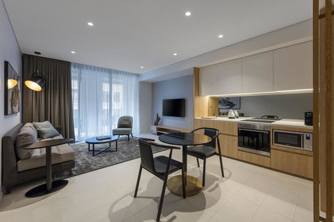 SKYE Suites Sydney - Accommodation QLD 22