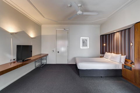 Regents Court Sydney - Accommodation QLD 4