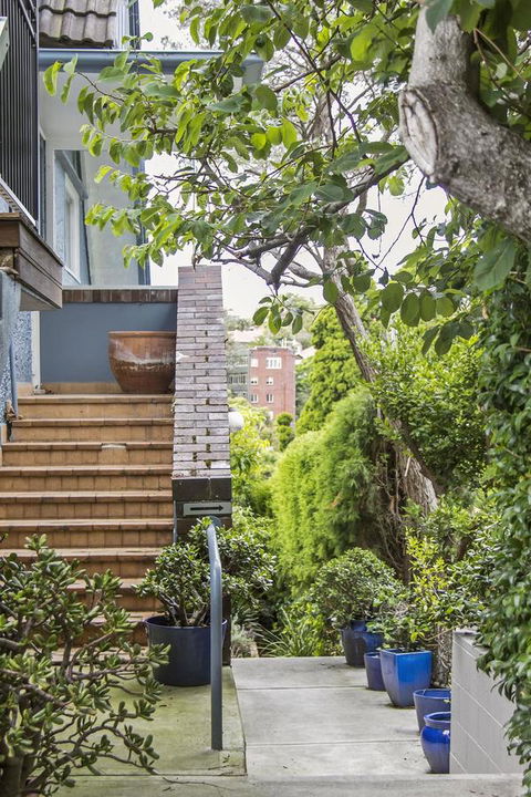 Summery, Spacious 4 Bed Home In Kurraba Point - Accommodation QLD 15