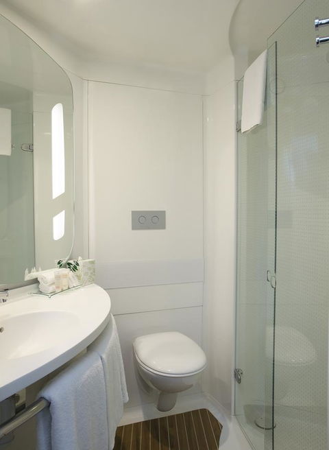 Ibis Sydney Airport - Accommodation QLD 2
