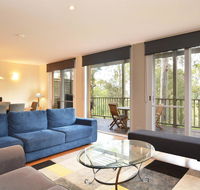 Villa De Saran located within Cypress Lakes - Accommodation QLD