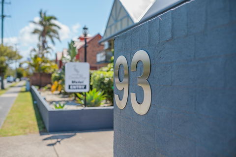 Coastal Bay Motel - Accommodation QLD 5
