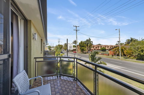 Coastal Bay Motel - Accommodation QLD 7