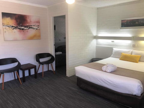 Coastal Bay Motel - Accommodation QLD 20