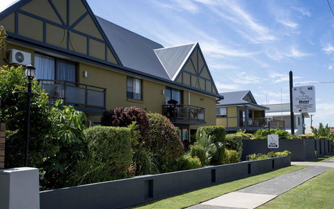 Coastal Bay Motel - Accommodation QLD 37