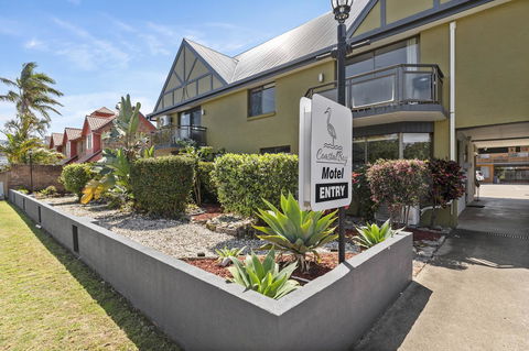 Coastal Bay Motel - Accommodation QLD 4