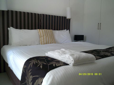 Pelican H2O One & Two Bedroom Apartments - Accommodation QLD 29