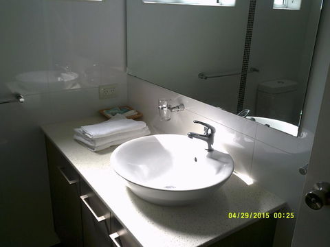 Pelican H2O One & Two Bedroom Apartments - Accommodation QLD 32