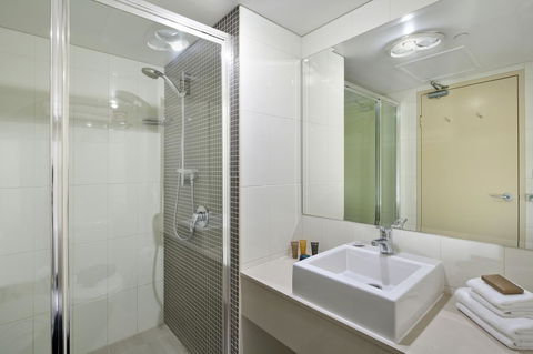 Best Western Plus Hotel Stellar - Accommodation QLD 7