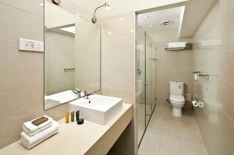 Best Western Plus Hotel Stellar - Accommodation QLD 2