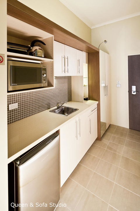 Best Western Plus Hotel Stellar - Accommodation QLD 25