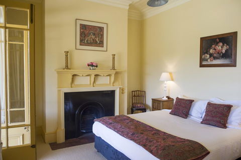 Hillview Heritage Hotel - Accommodation QLD 34