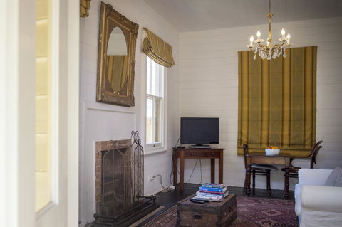 Hillview Heritage Hotel - Accommodation QLD 20