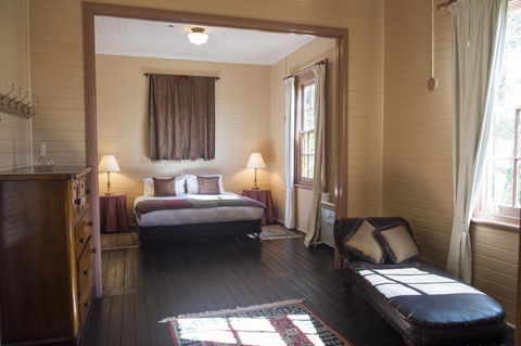 Hillview Heritage Hotel - Accommodation QLD 37