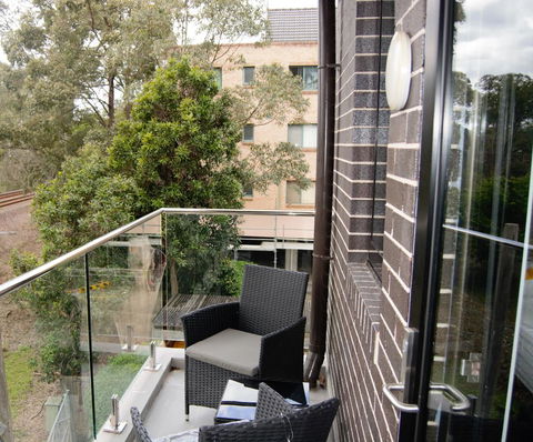 Seranin | Gordon - Accommodation QLD 6