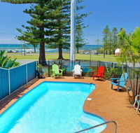 Beach House Holiday Apartments - Accommodation QLD