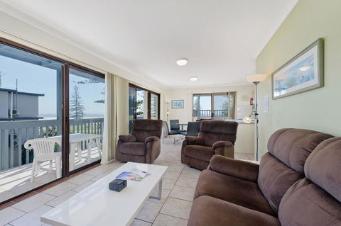 Beach House Holiday Apartments - Accommodation QLD 22
