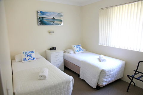 Beach House Holiday Apartments - Accommodation QLD 24