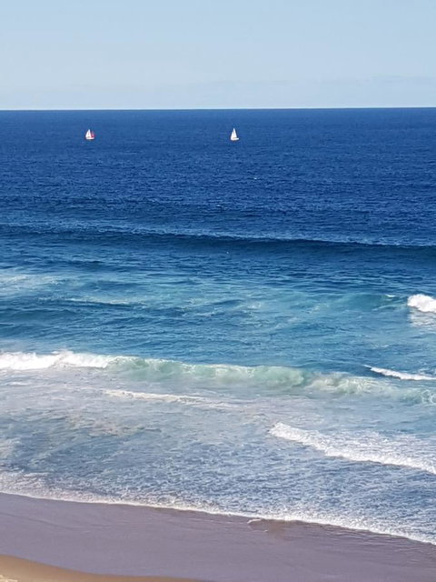 Arena Luxury Beachfront Apartment - Accommodation QLD 21