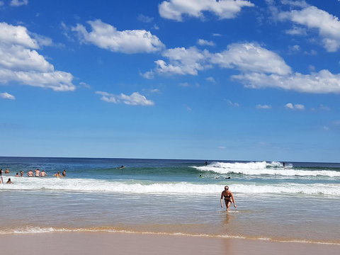 Arena Luxury Beachfront Apartment - Accommodation QLD 3