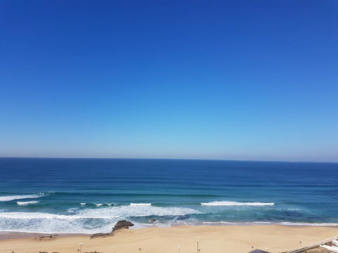 Arena Luxury Beachfront Apartment - Accommodation QLD 5