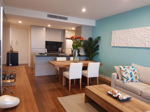 Arena Luxury Beachfront Apartment - Accommodation QLD 39