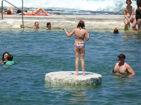 Arena Luxury Beachfront Apartment - Accommodation QLD 9