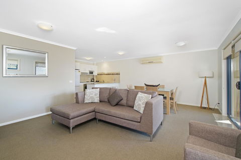 South Pacific Apartments - Accommodation QLD 9