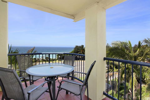 South Pacific Apartments - Accommodation QLD 7