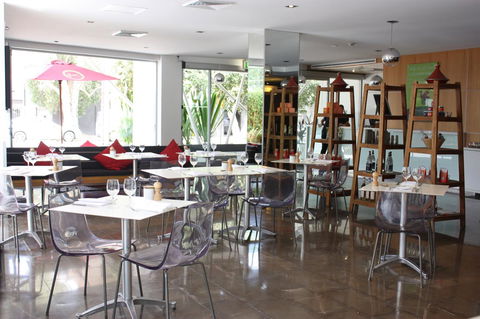 Hotel Urban St Leonards - Accommodation QLD 26
