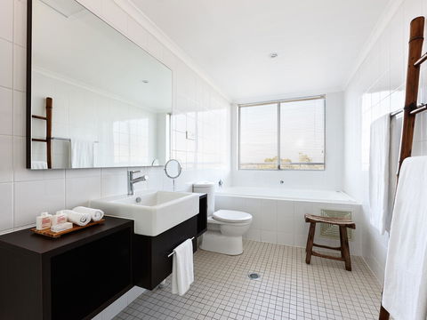 Hotel Urban St Leonards - Accommodation QLD 16