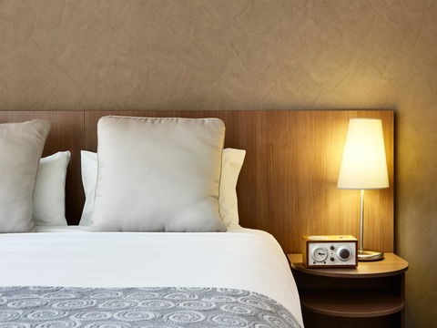 Hotel Urban St Leonards - Accommodation QLD 6