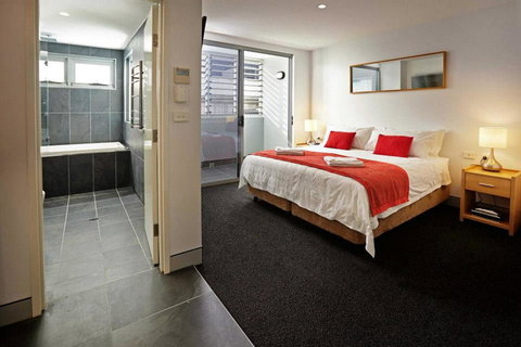 Crown On Darby Newcastle - Accommodation QLD 24