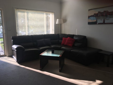 Travers Street Apartment - Accommodation QLD 8
