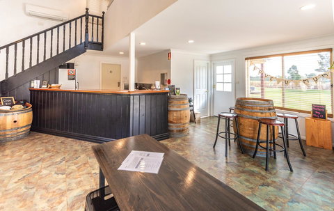 Madigan Wine Country Cottages - Accommodation QLD 25